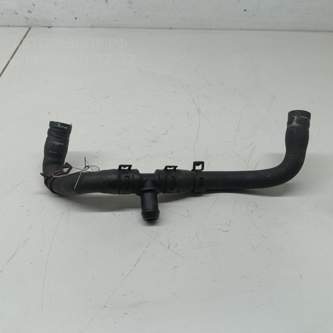 Патрубок радиатора