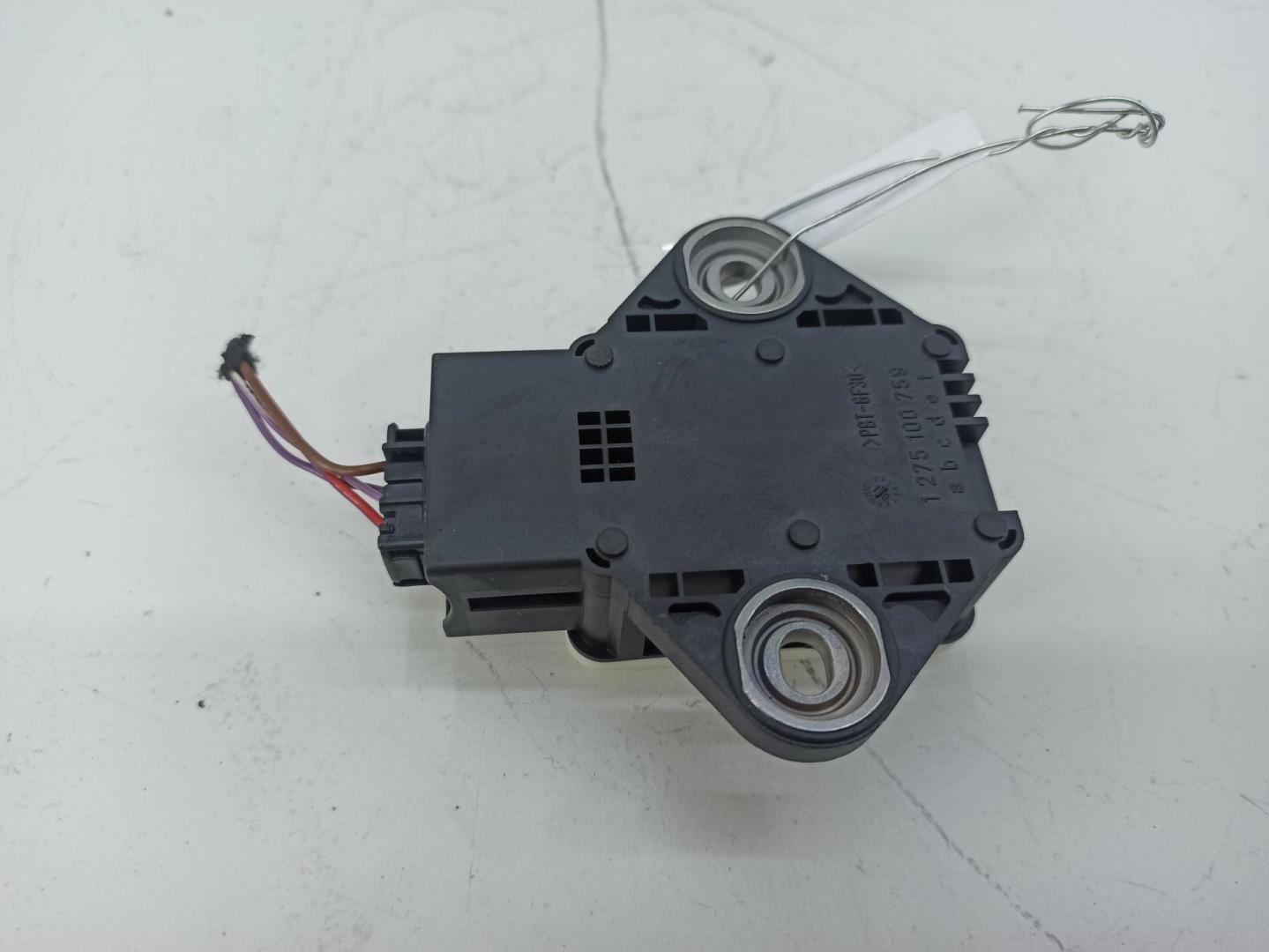 Датчик ускорения