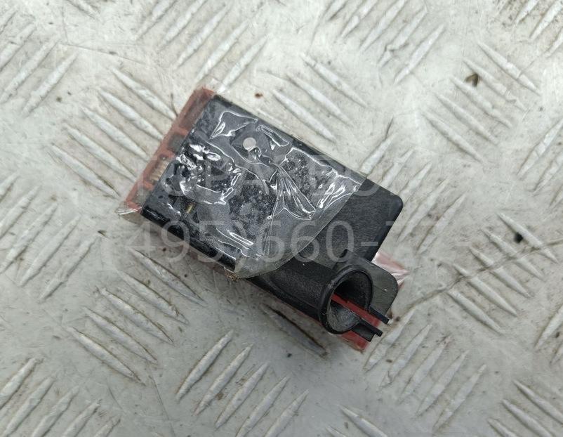 Ручка открывания капота