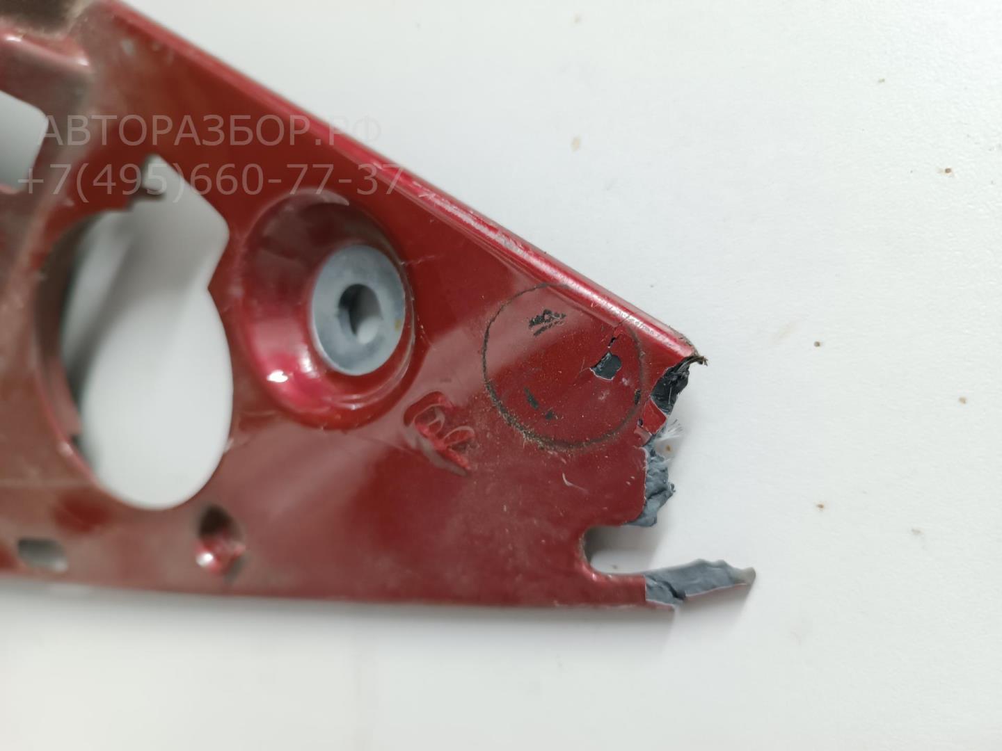 Крыло переднее правое