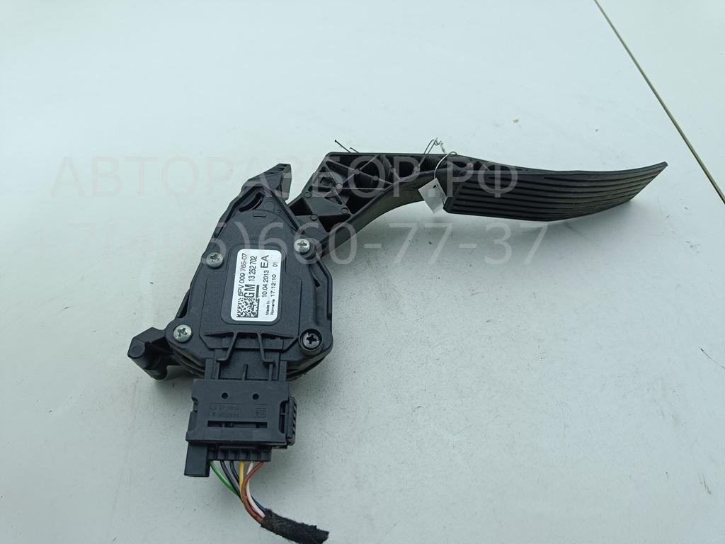 Педаль газа