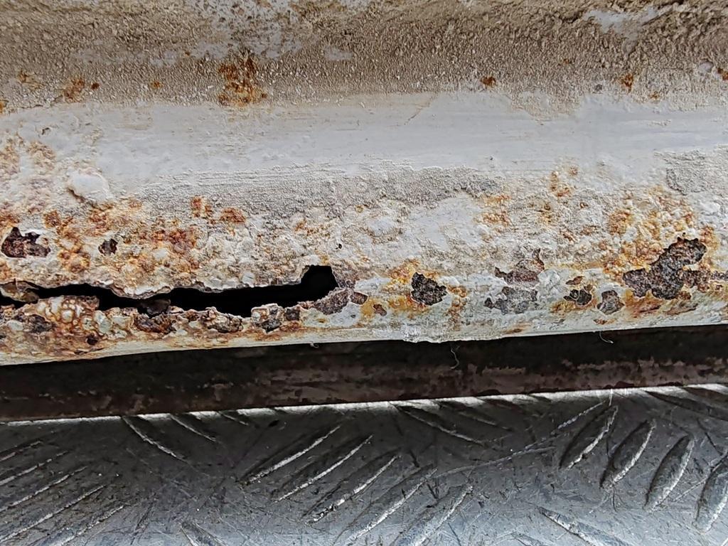 Дверь передняя левая