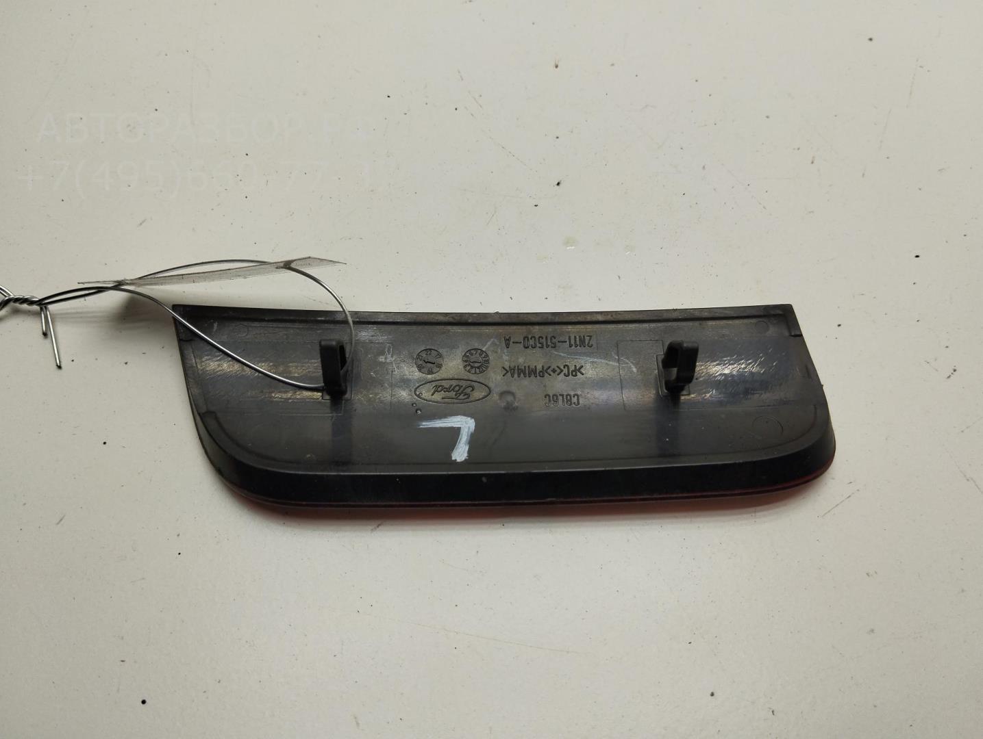 Отражатель в бампер задний левый