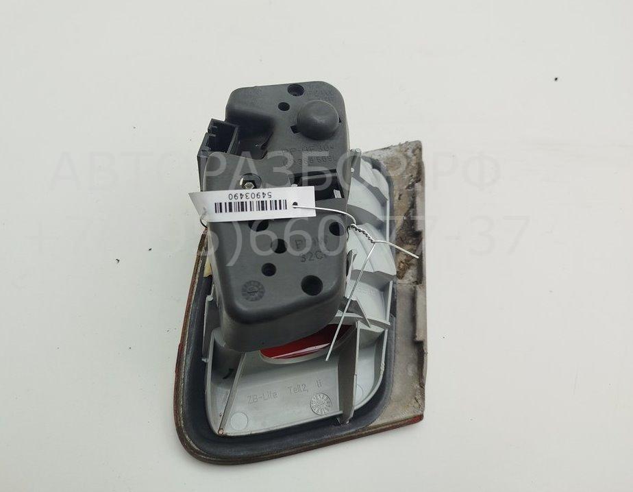 Фонарь задний внутренний правый