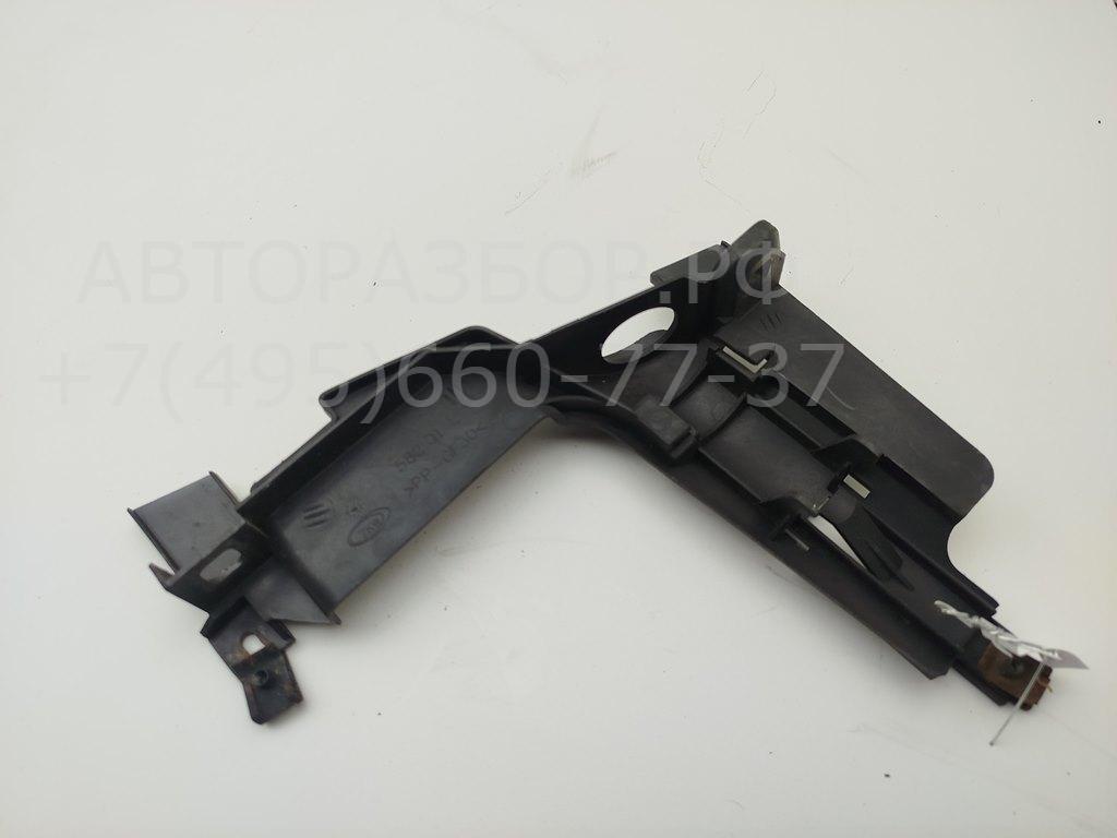 Крепеж фары