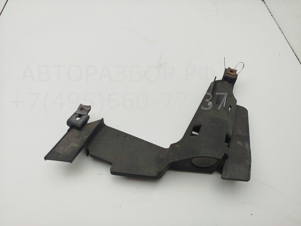 Крепеж фары