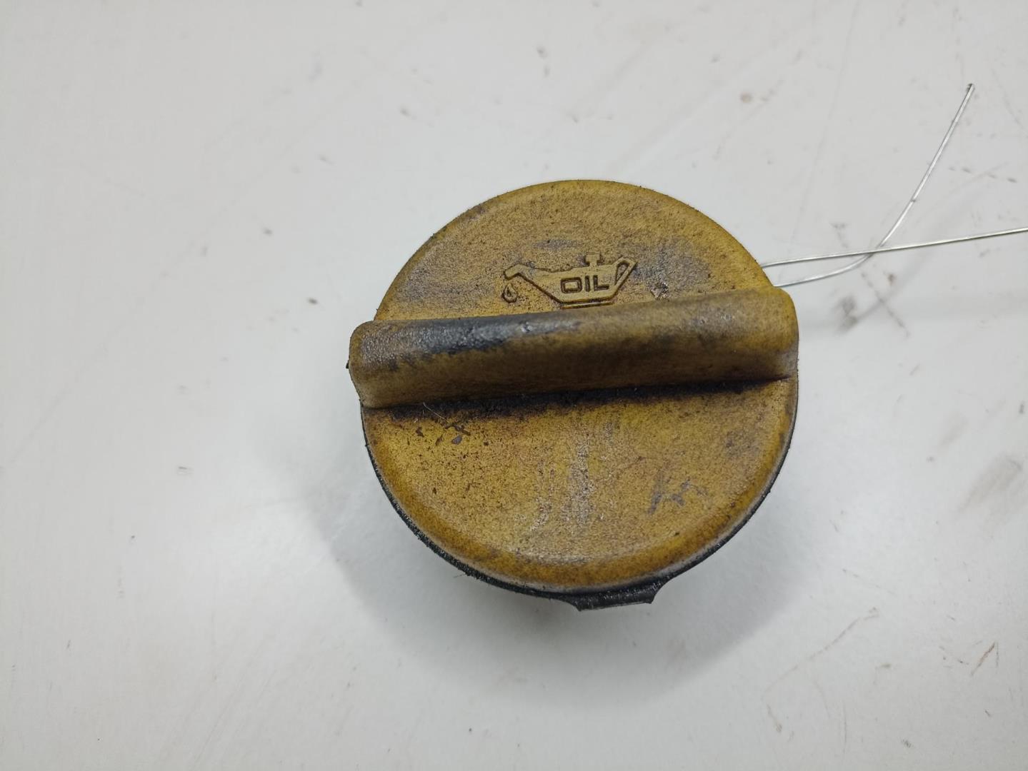 Крышка маслозаливной горловины