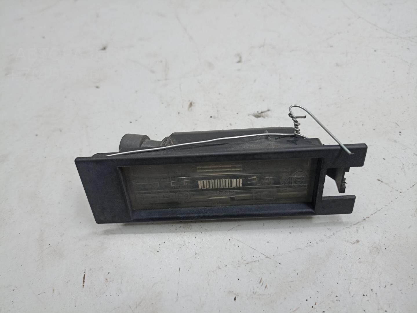 Фонарь подсветки номера