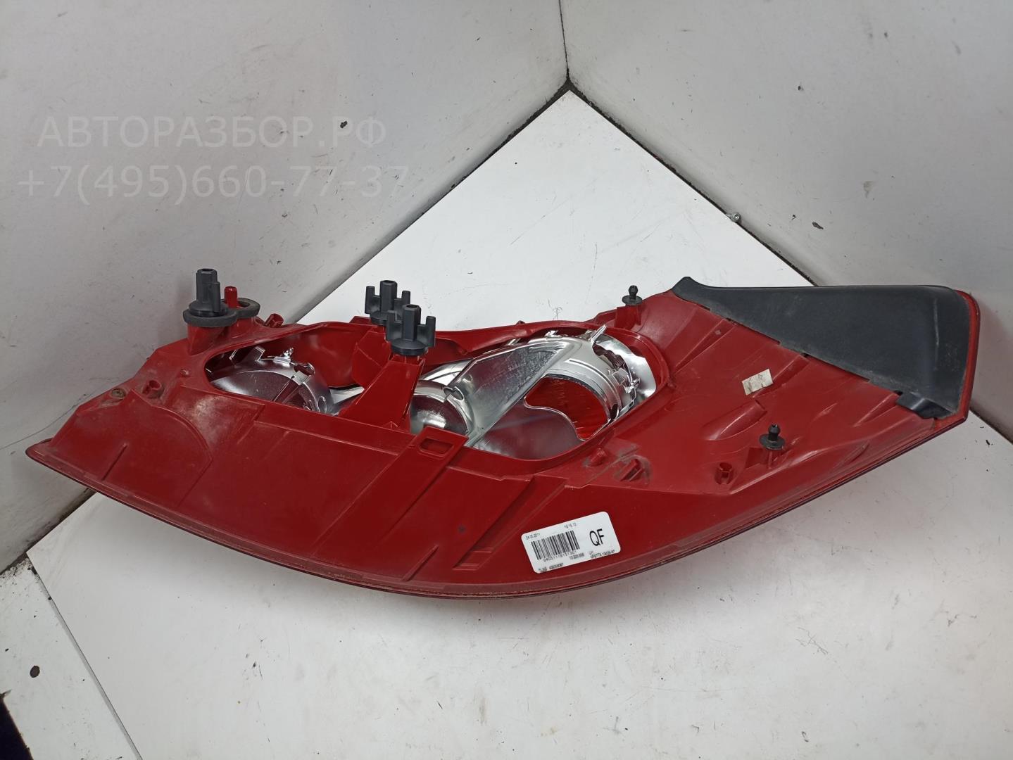 Фонарь задний левый