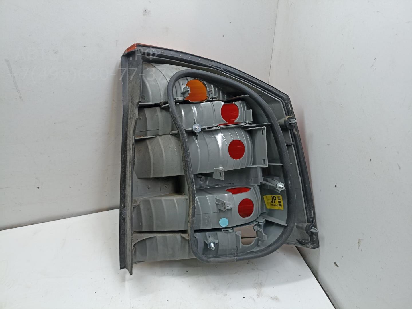 Фонарь задний левый