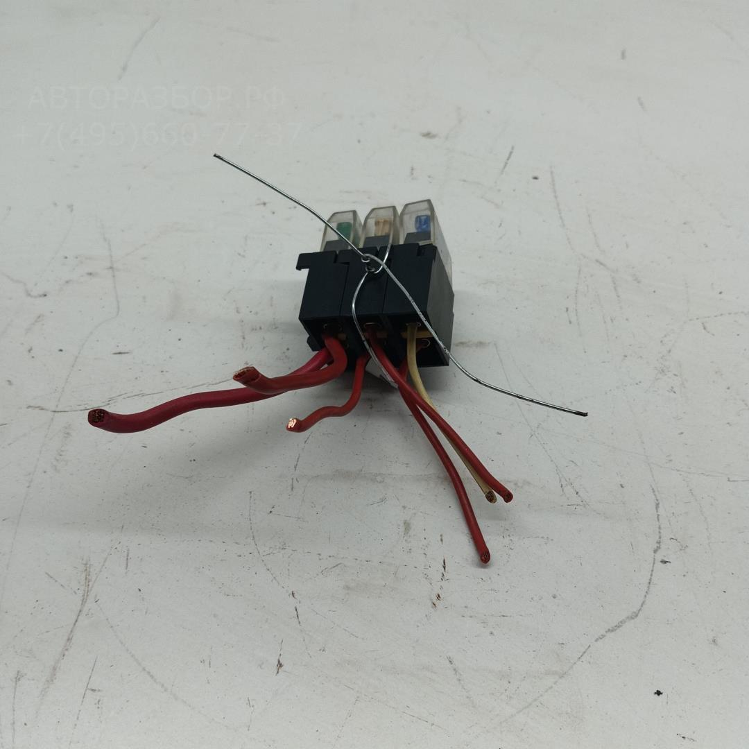 Блок предохранителей