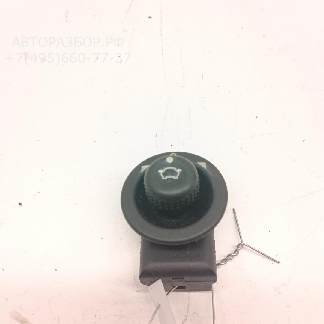 Кнопка регулировки зеркала