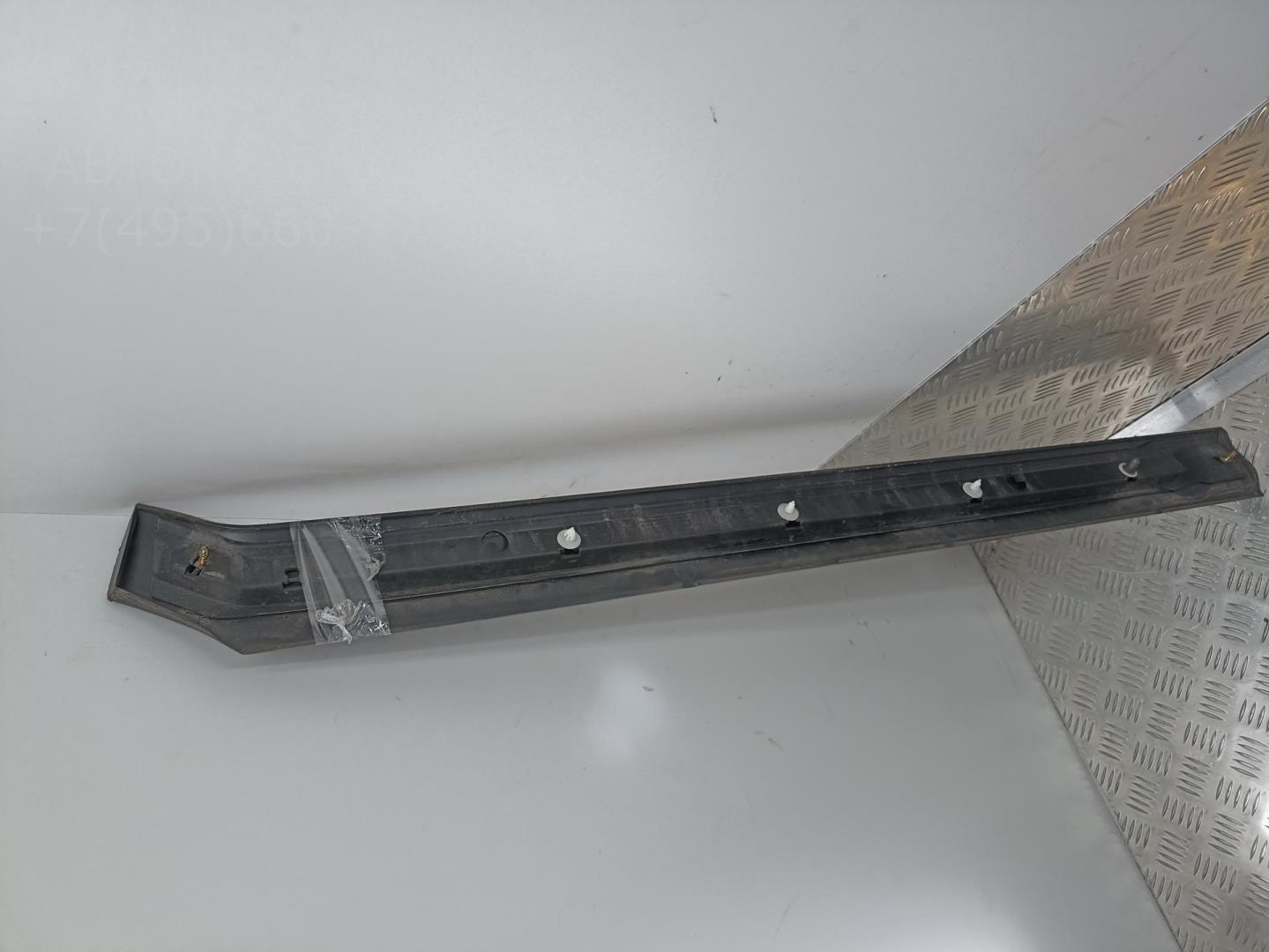 Накладка двери задней левой