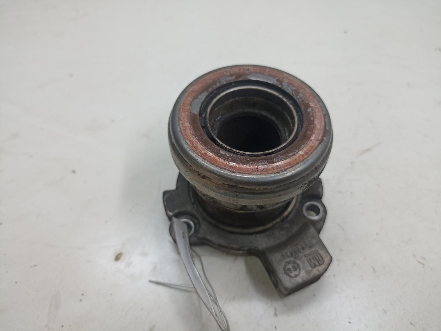 Цилиндр сцепления рабочий