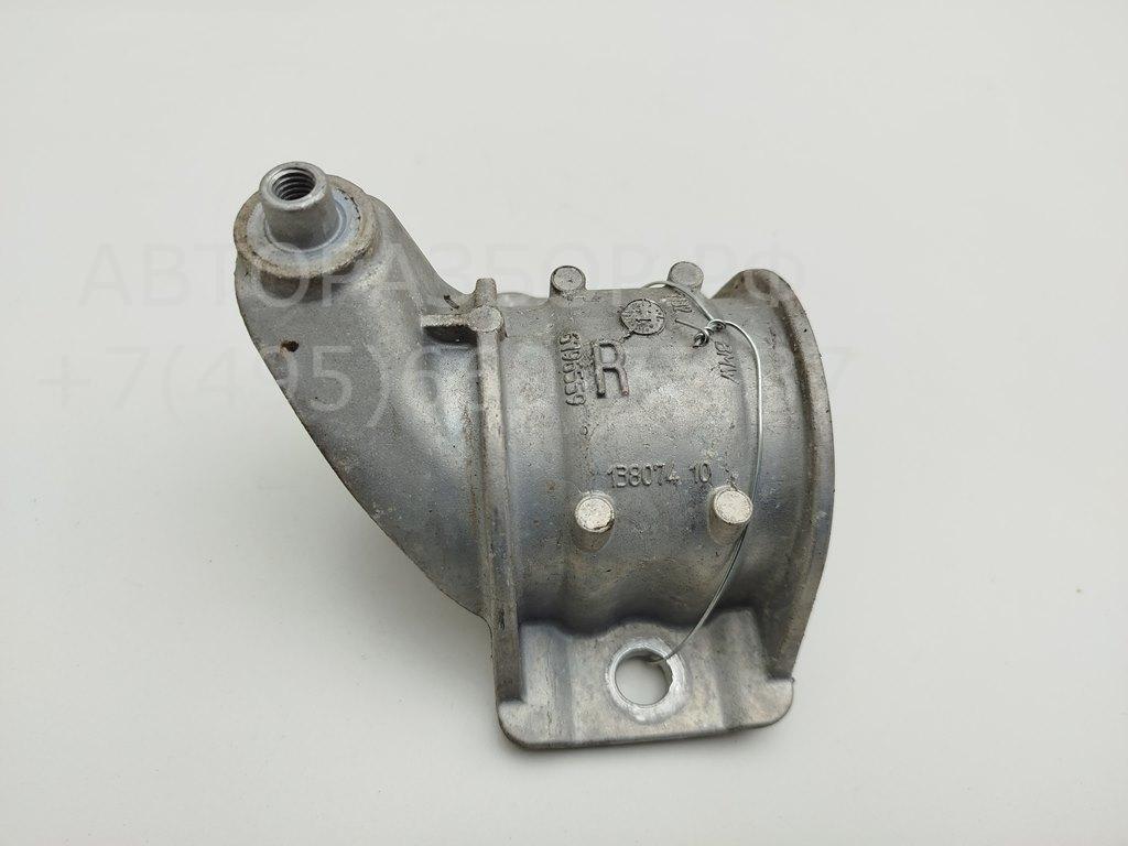 Кронштейн крепления заднего стабилизатора