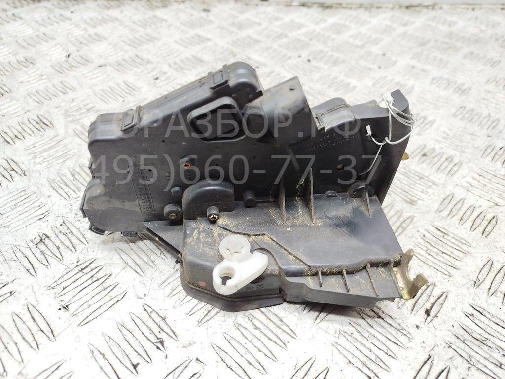 Замок двери передней правой