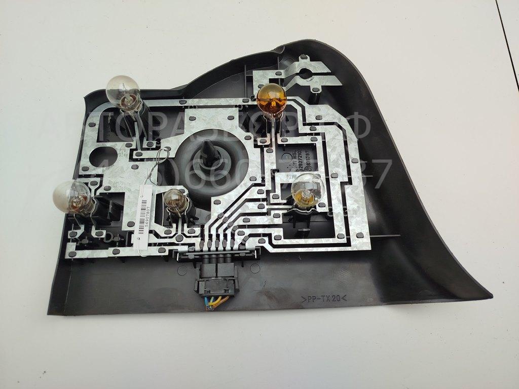 Плата заднего фонаря левого