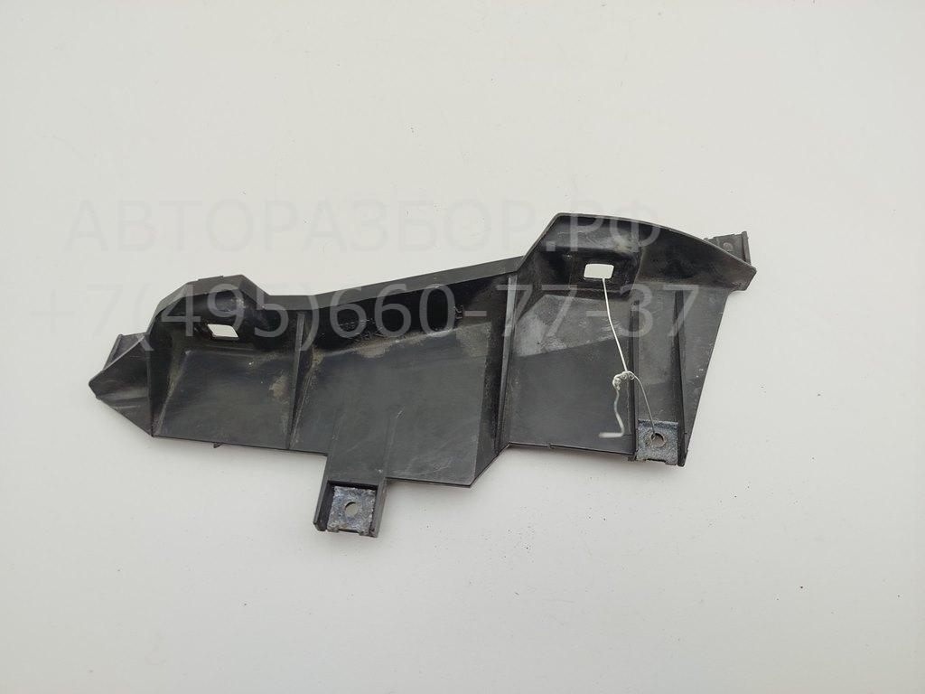 Кронштейн фар правый