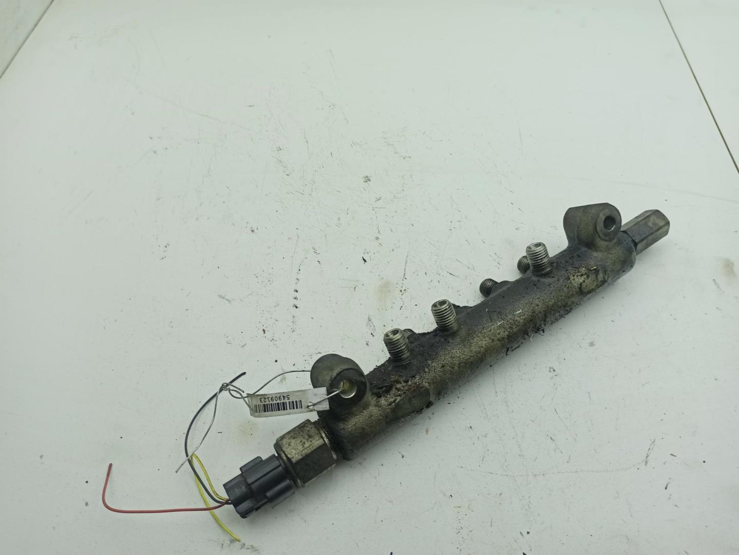 Рейка топливная (рампа)