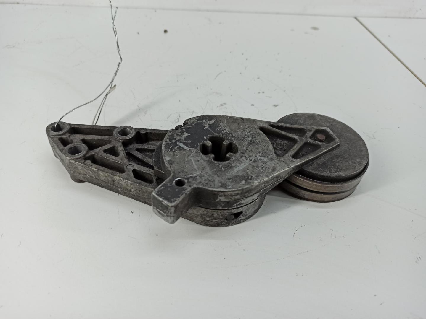 Механизм натяжения ремня ГРМ