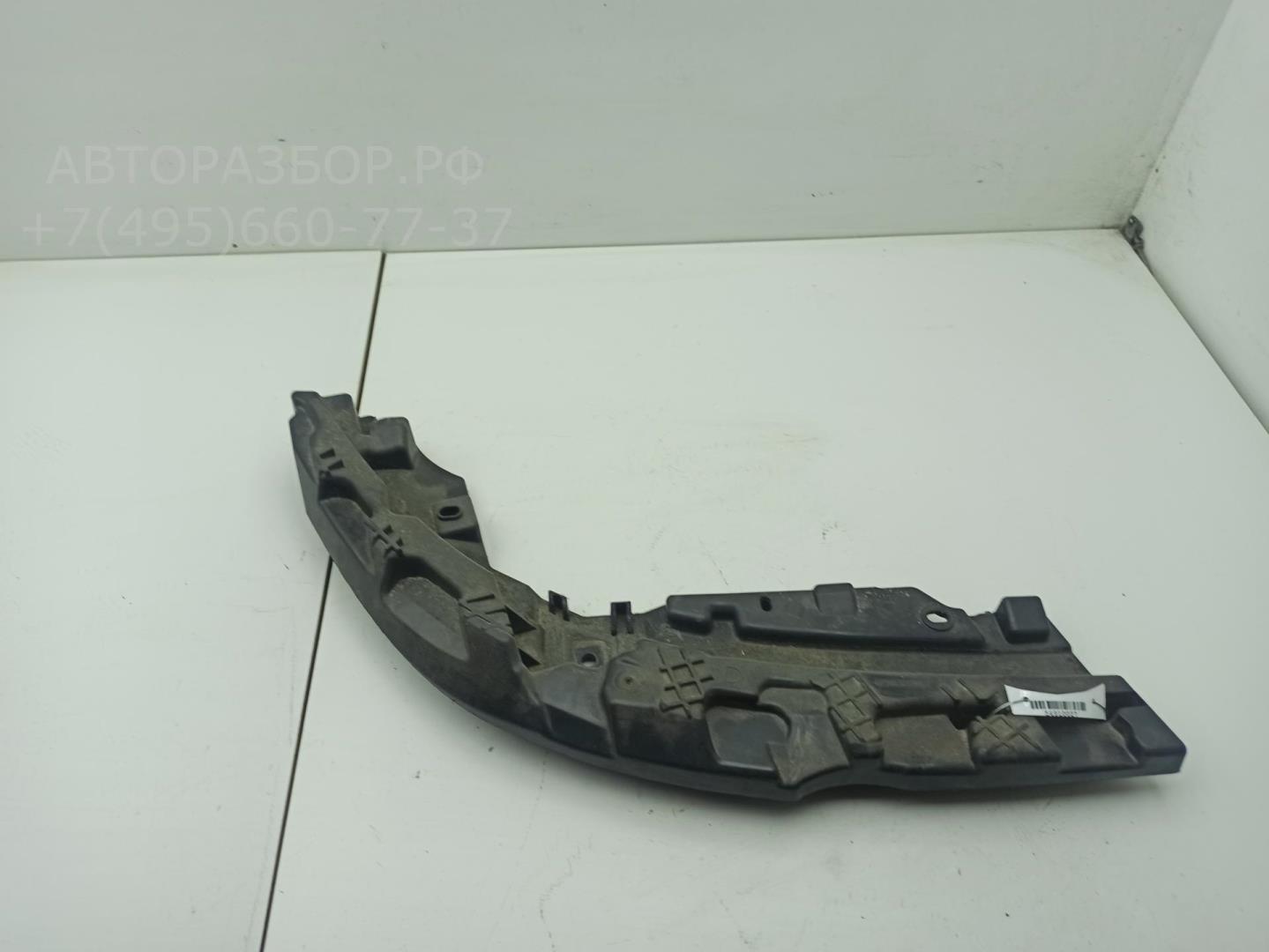 Кронштейн переднего бампера