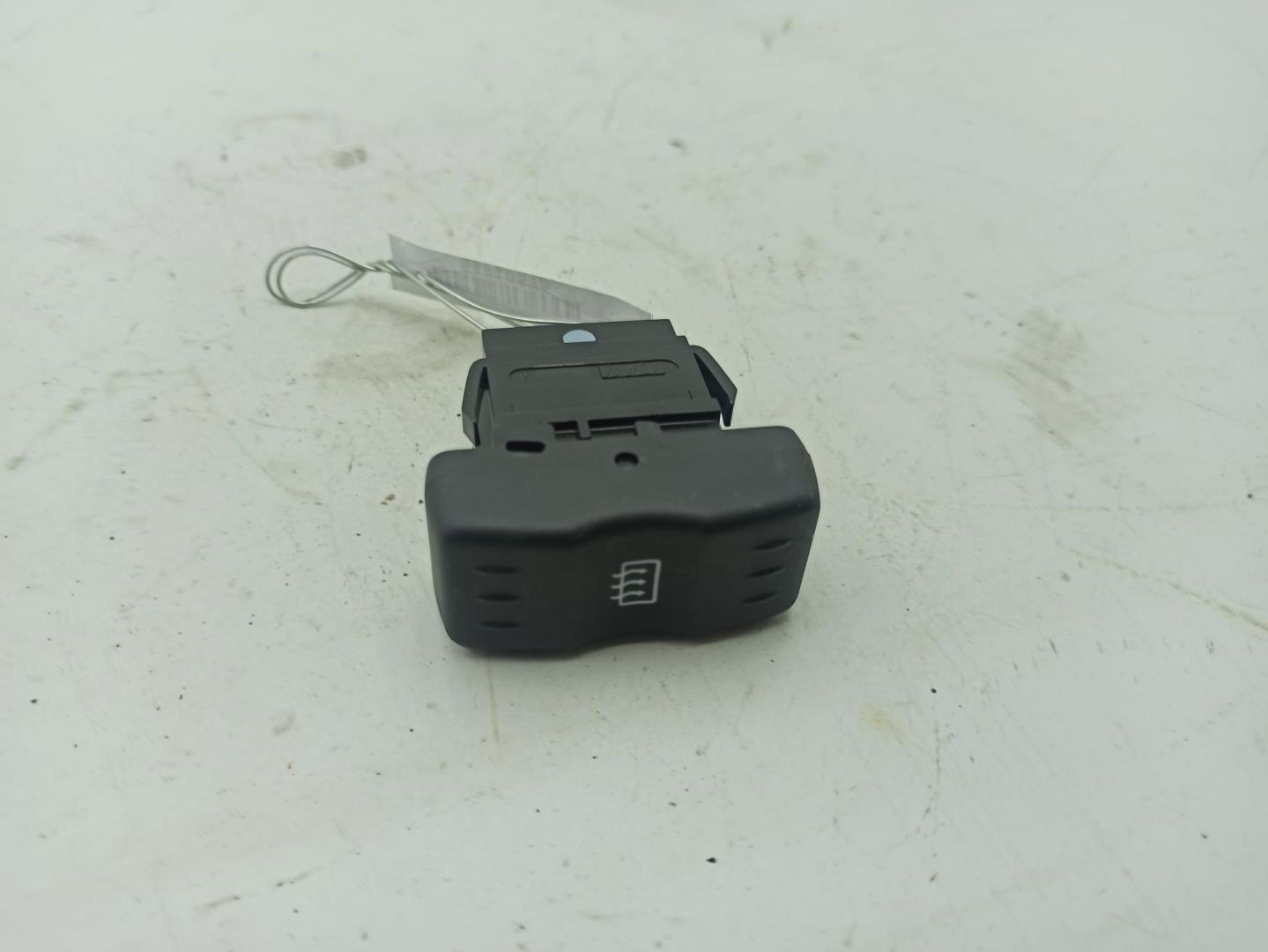 Кнопка обогрева заднего стекла