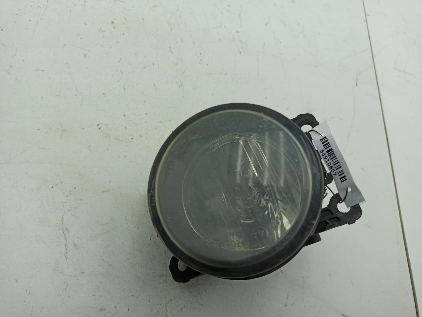 Фара противотуманная правая