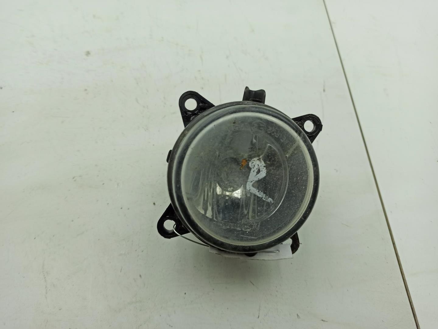 Фара противотуманная правая