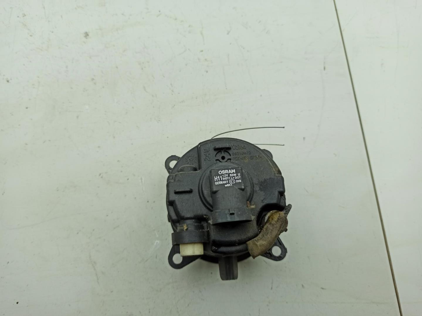 Фара противотуманная правая