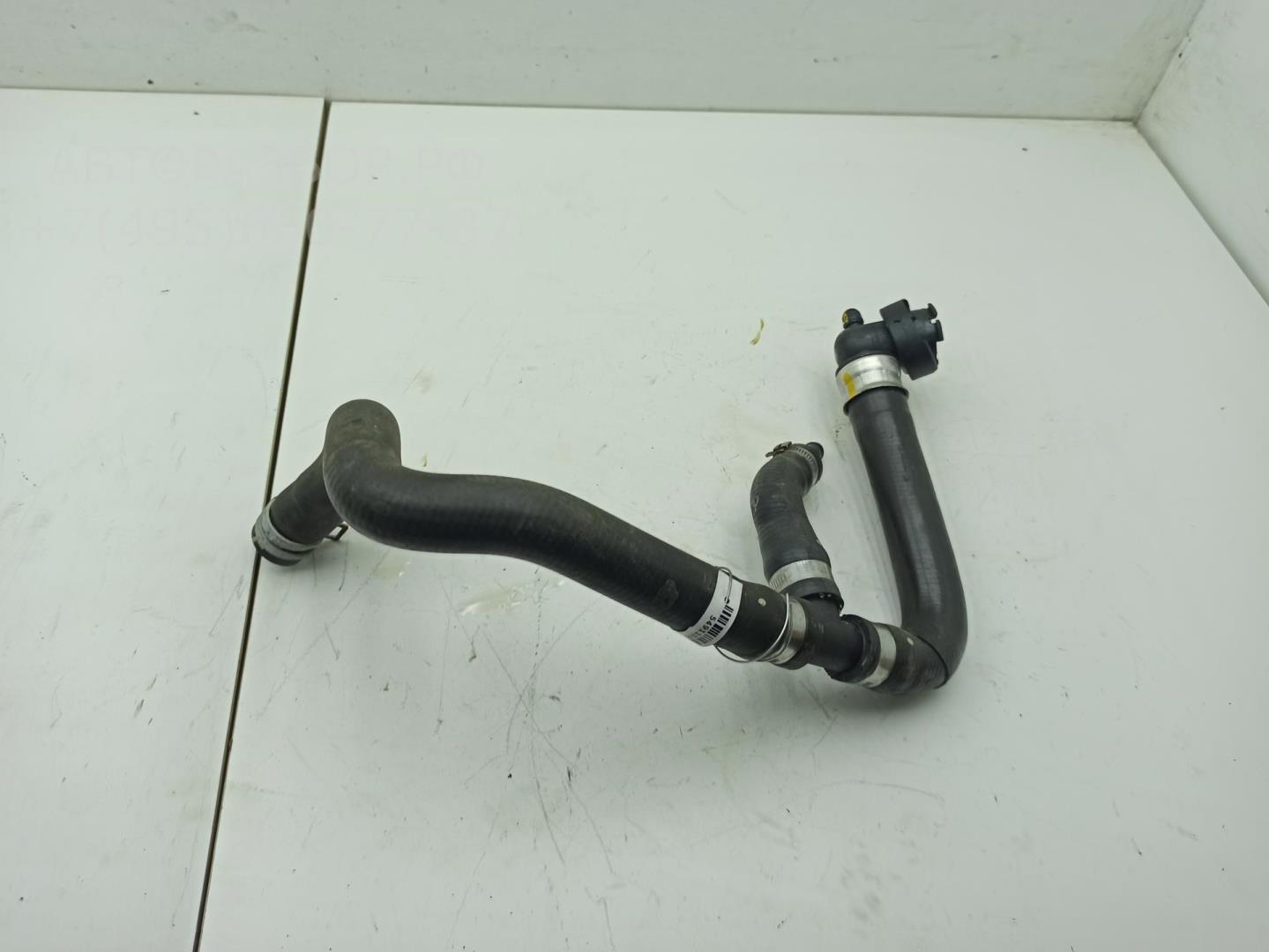 Патрубок отопителя