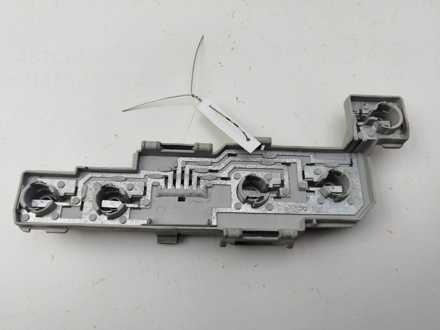 Плата заднего фонаря правого