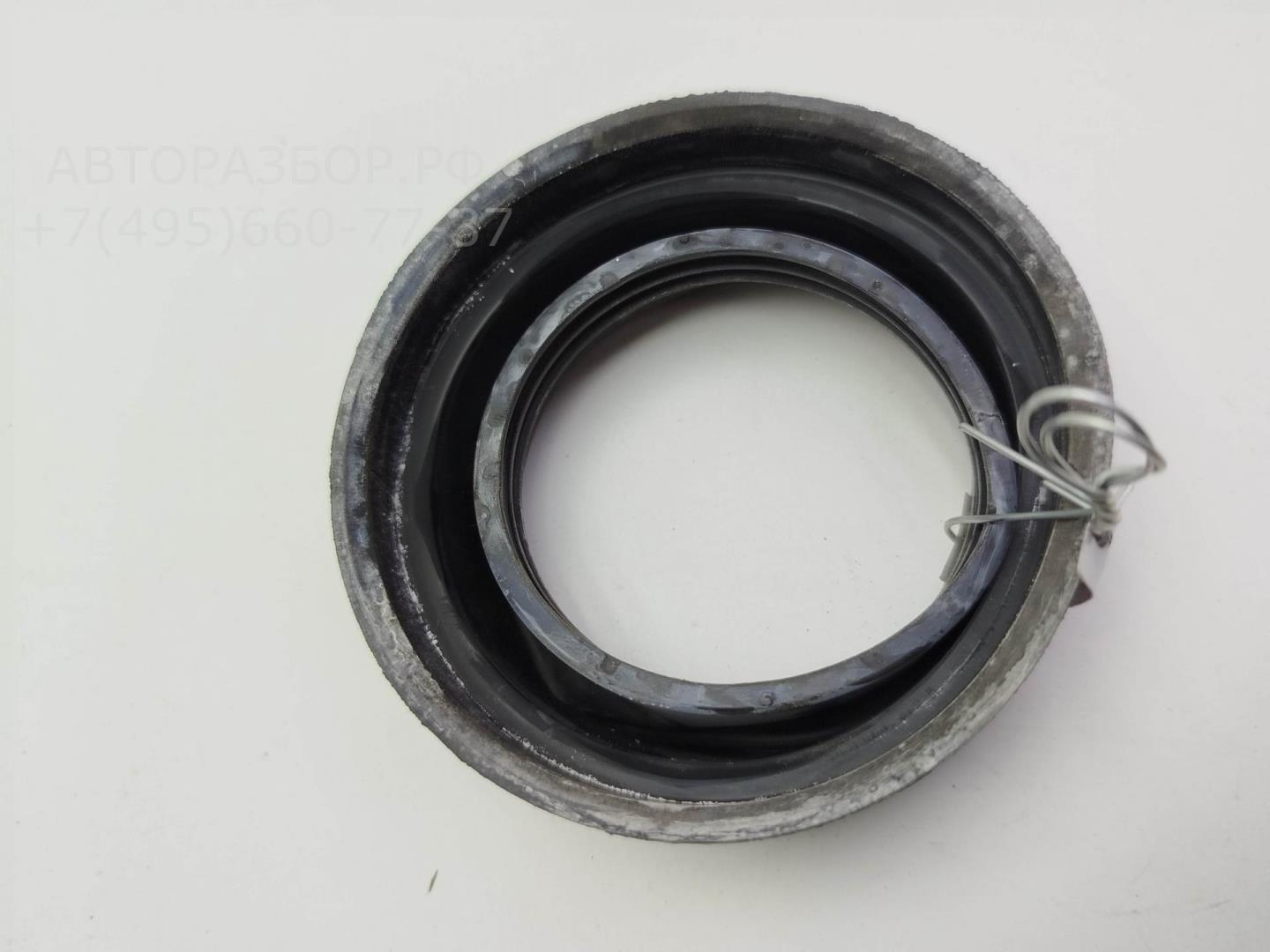 Крышка фары левой