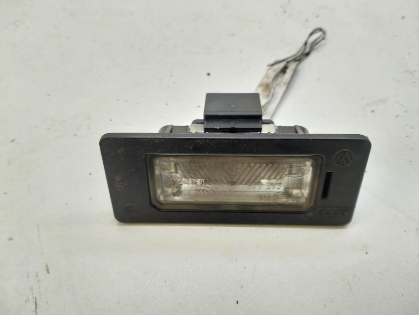 Фонарь подсветки номера