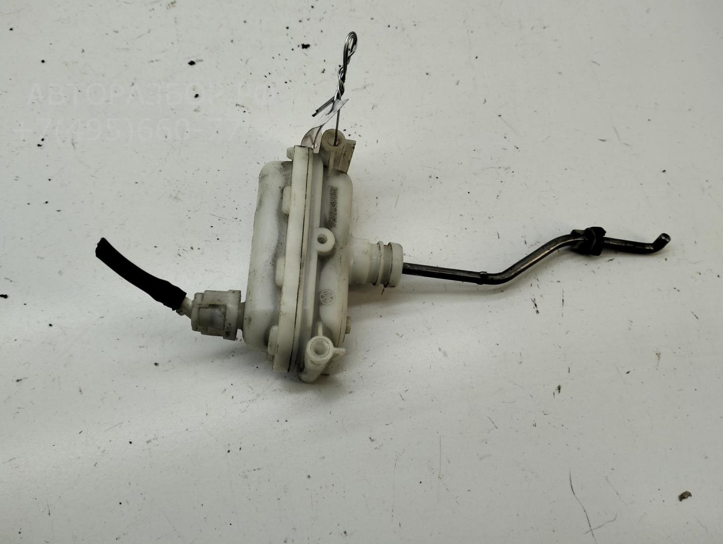 Активатор замка багажника