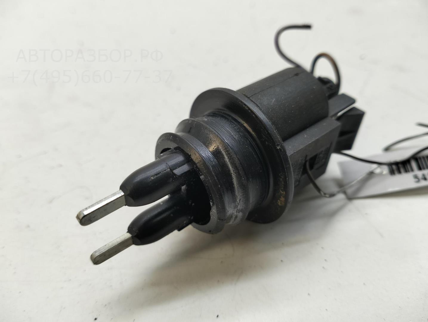 Датчик уровня в бачок омывателя