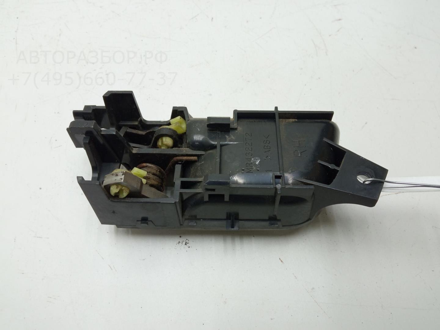 Ручка двери передней внутренняя правая