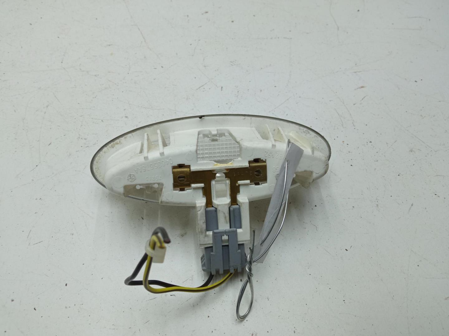 Плафон салонный