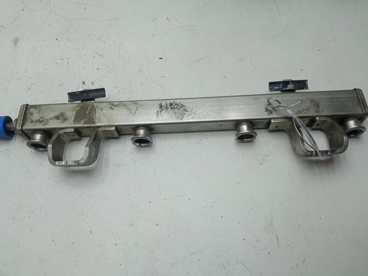 Рейка топливная (рампа)