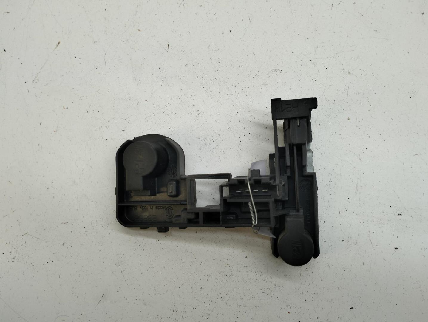 Плата заднего фонаря левого