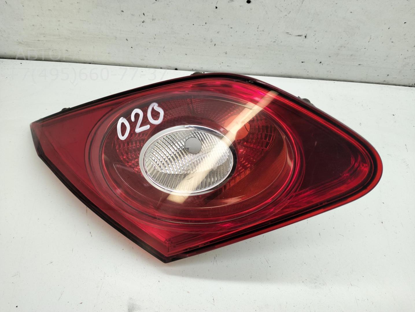 Фонарь задний внутренний левый