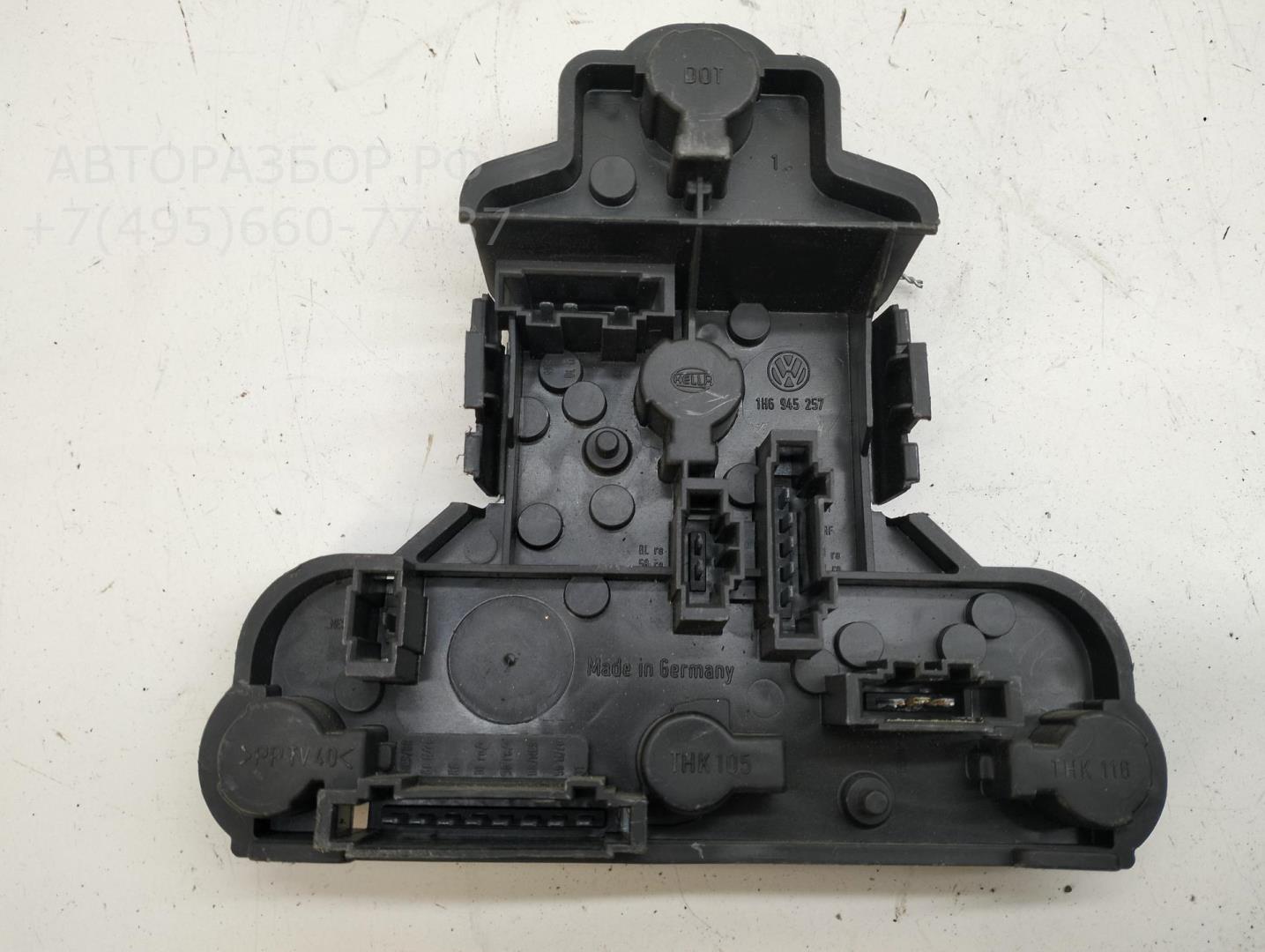 Плата заднего фонаря правого