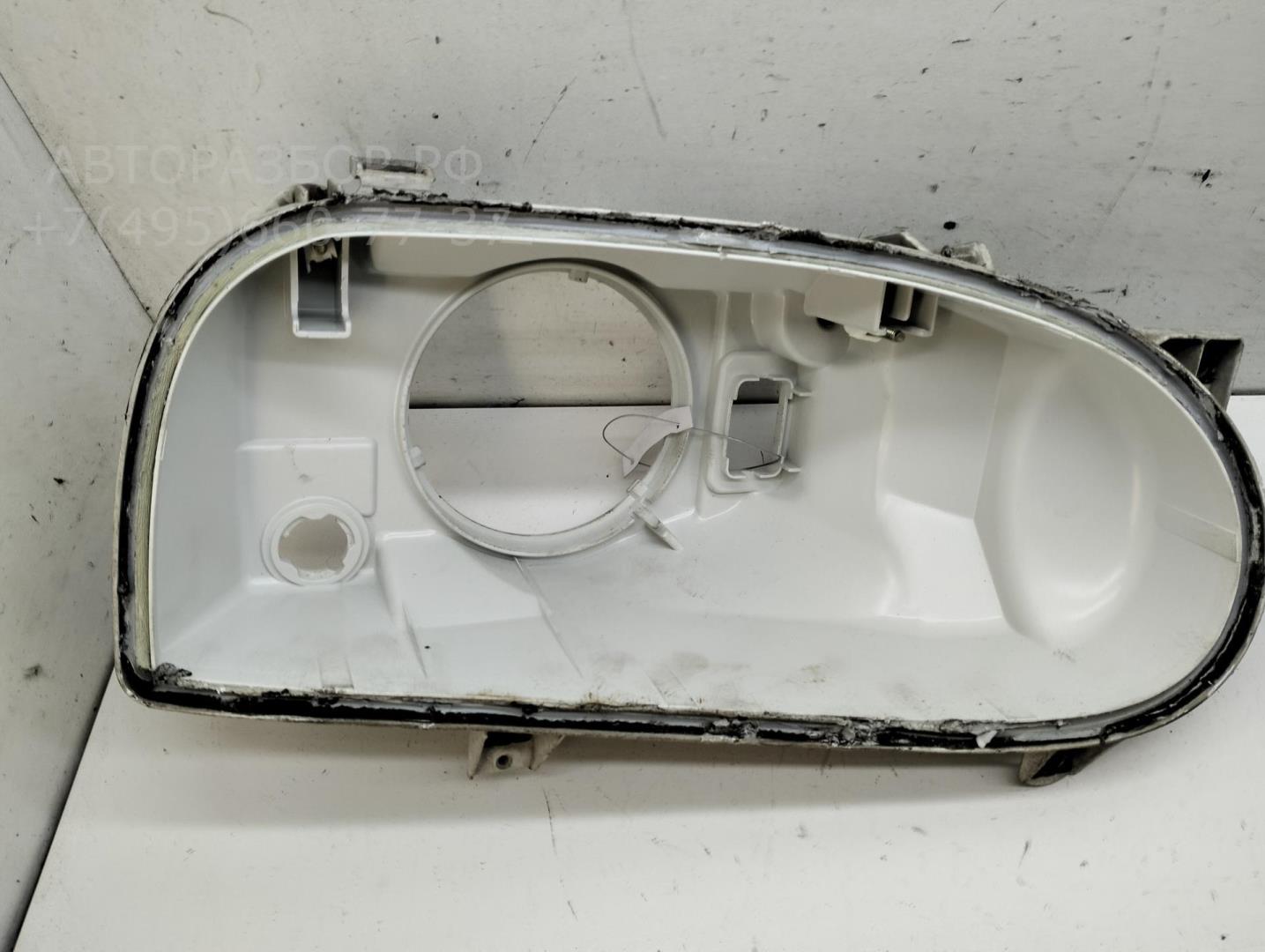 Корпус фары правой