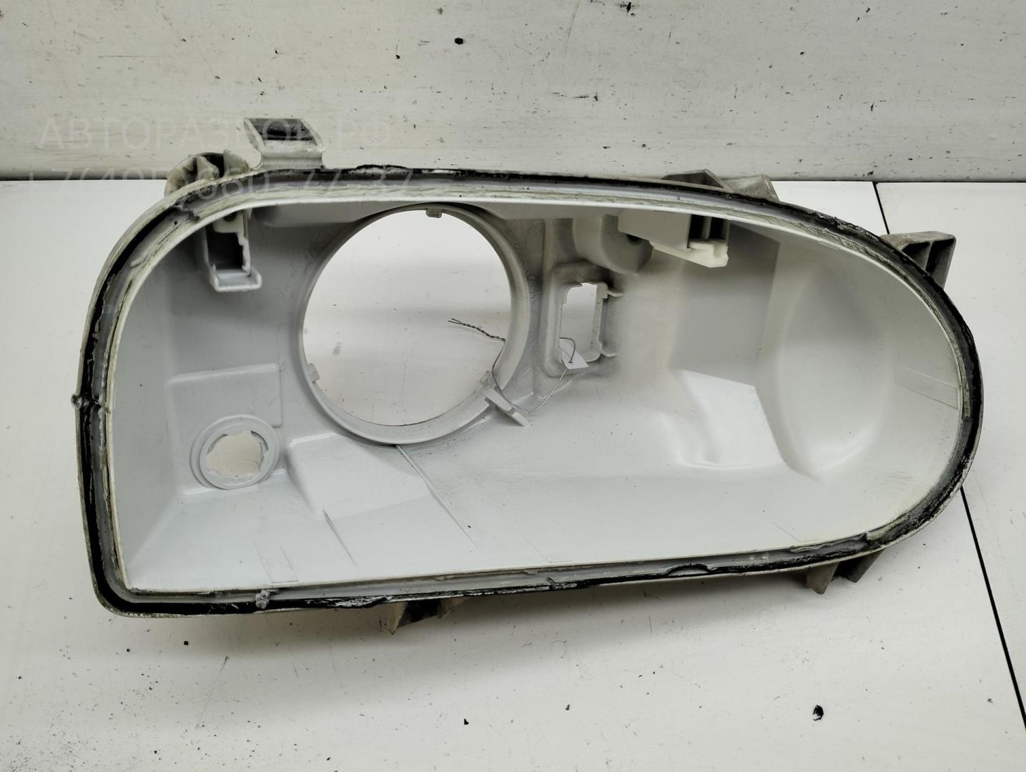 Корпус фары правой