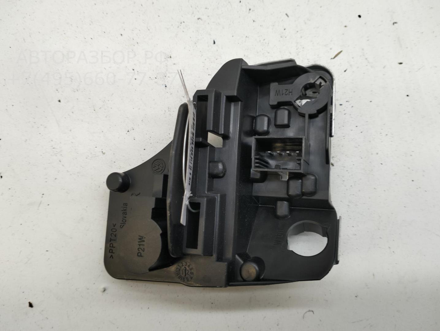 Плата заднего фонаря правого