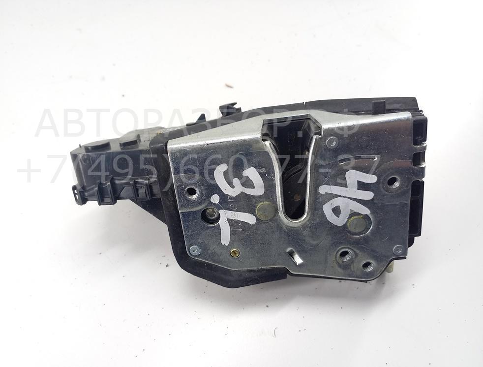 Замок двери задней левой