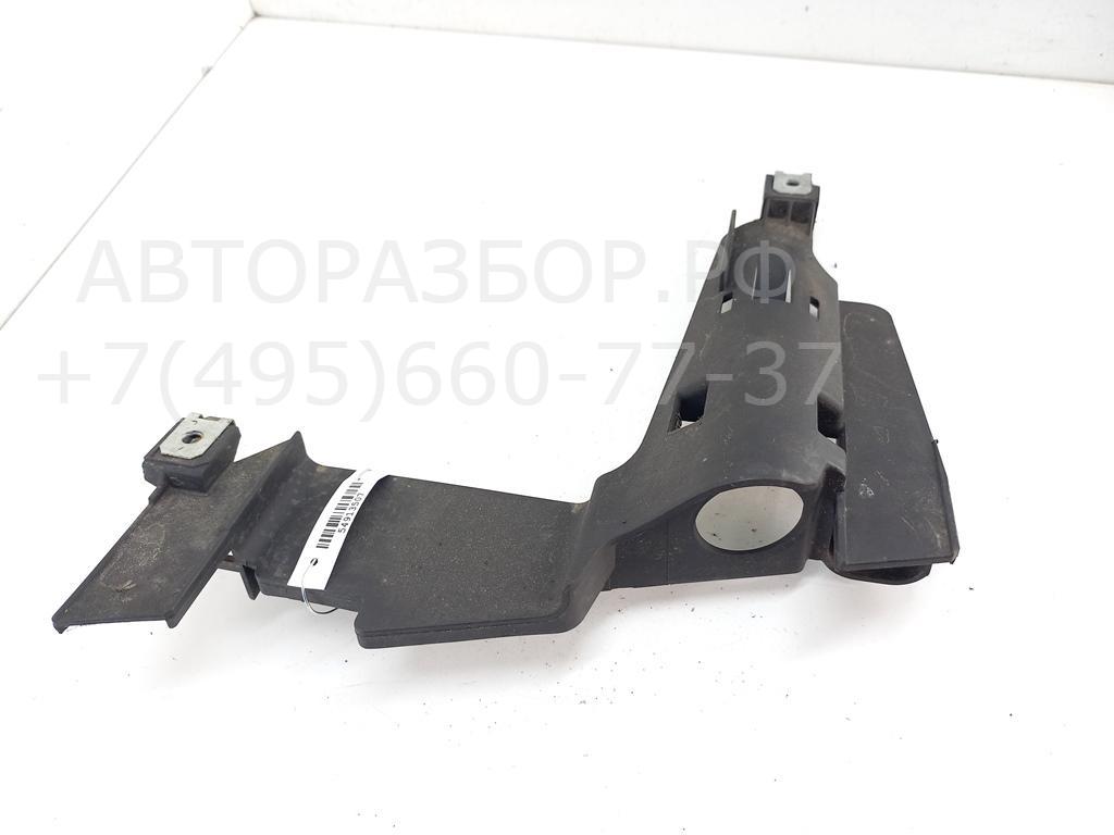 Крепеж фары