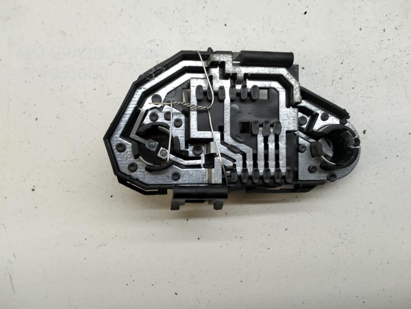Плата заднего фонаря правого