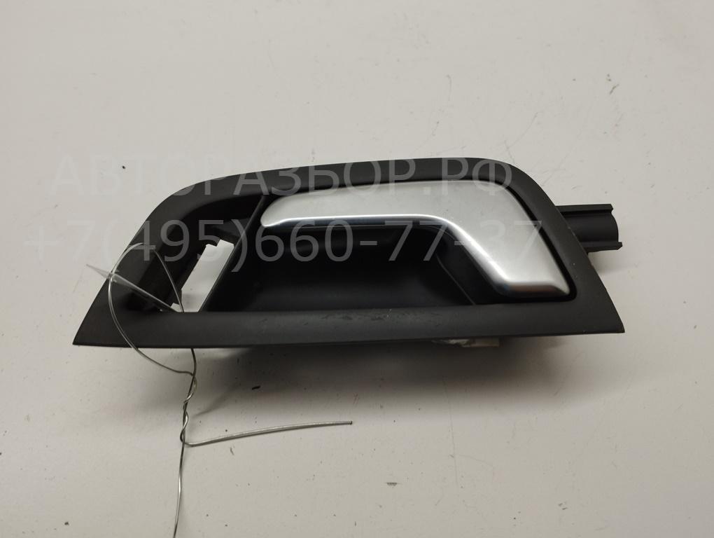 Ручка двери передней внутренняя левая