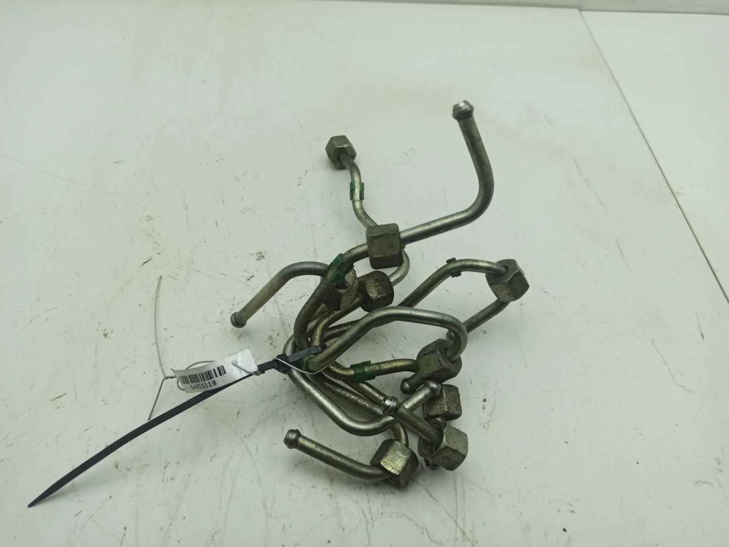 Трубка топливная