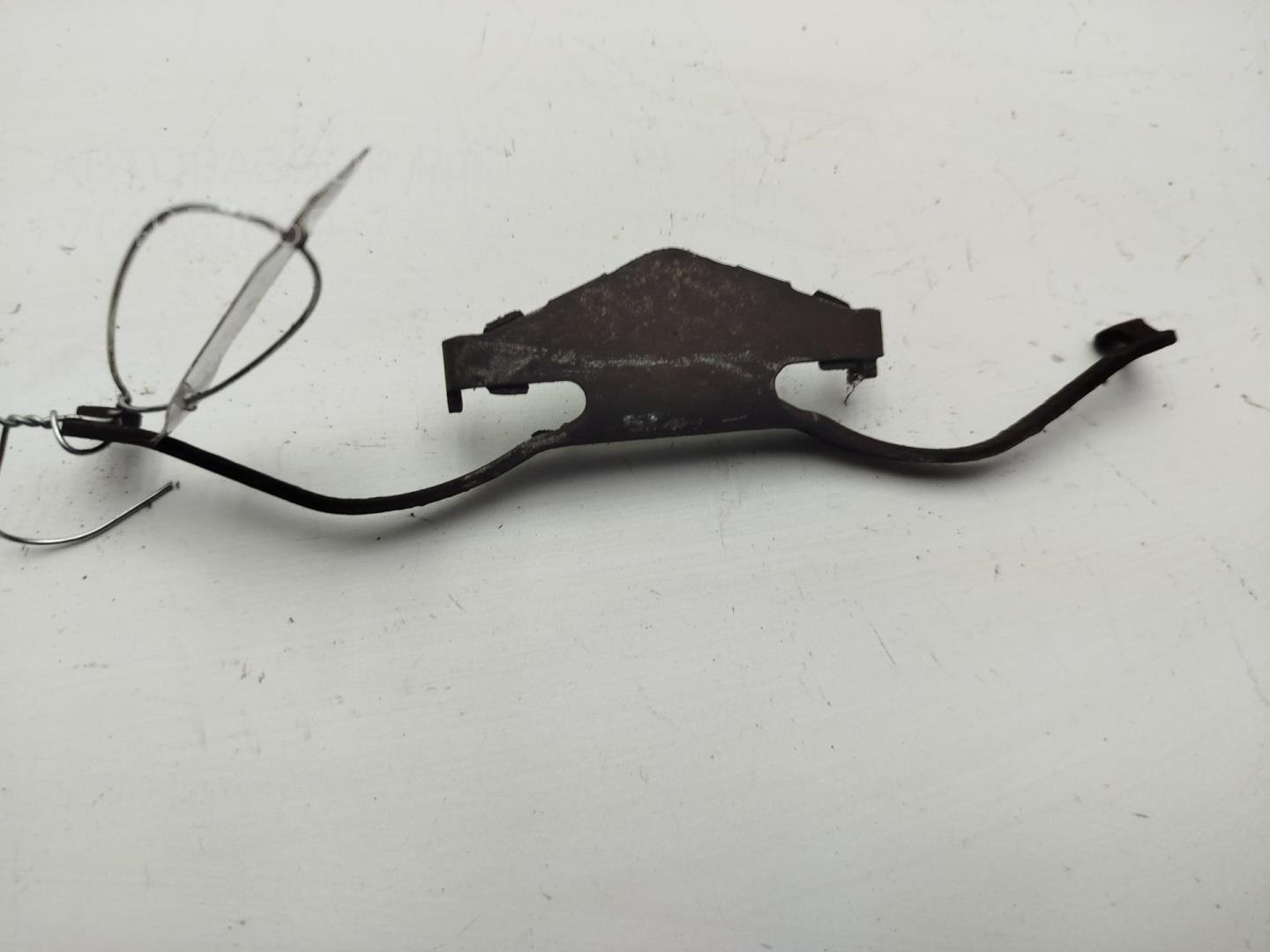 Скоба суппорта переднего